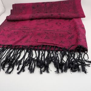 pashmina Fuchsia and Black Paisley cashmere fringe scarf